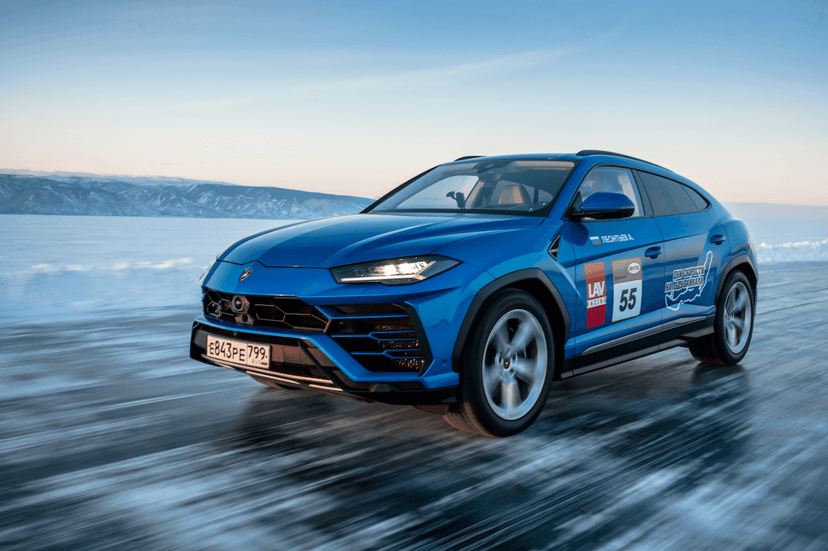 Image 3_ Lamborghini Urus Front