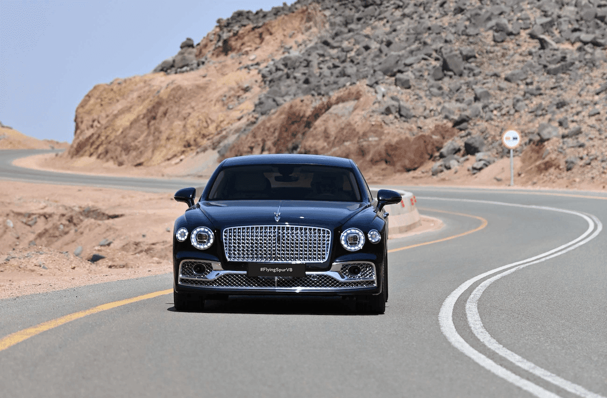 ------ 1 - Bentley Flying Spur V8
