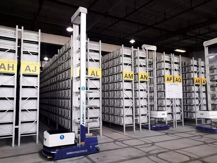 HAI Robots working in the warehouse
