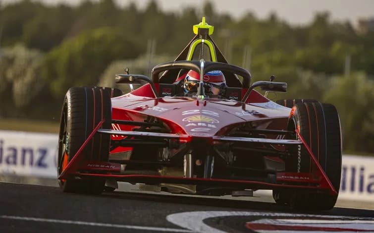 Nissan Formula E Team_ssict_755_470