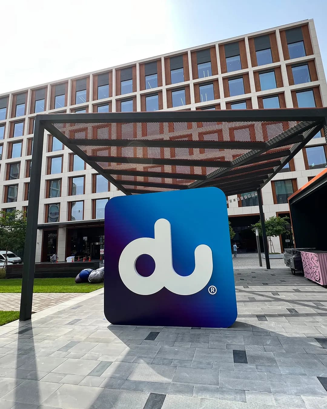 du HQ 1080x1350_ssict_1080_1350