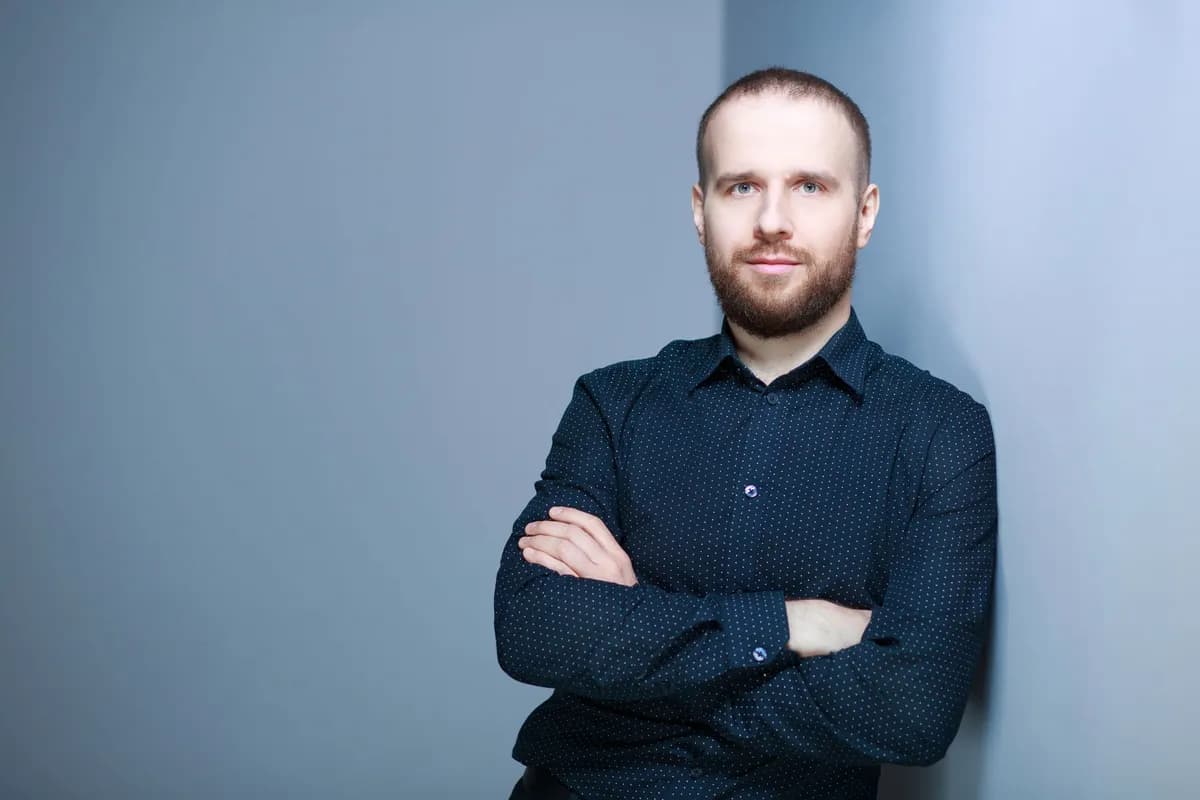 Mikhail Sytnik_ssict_1200_800