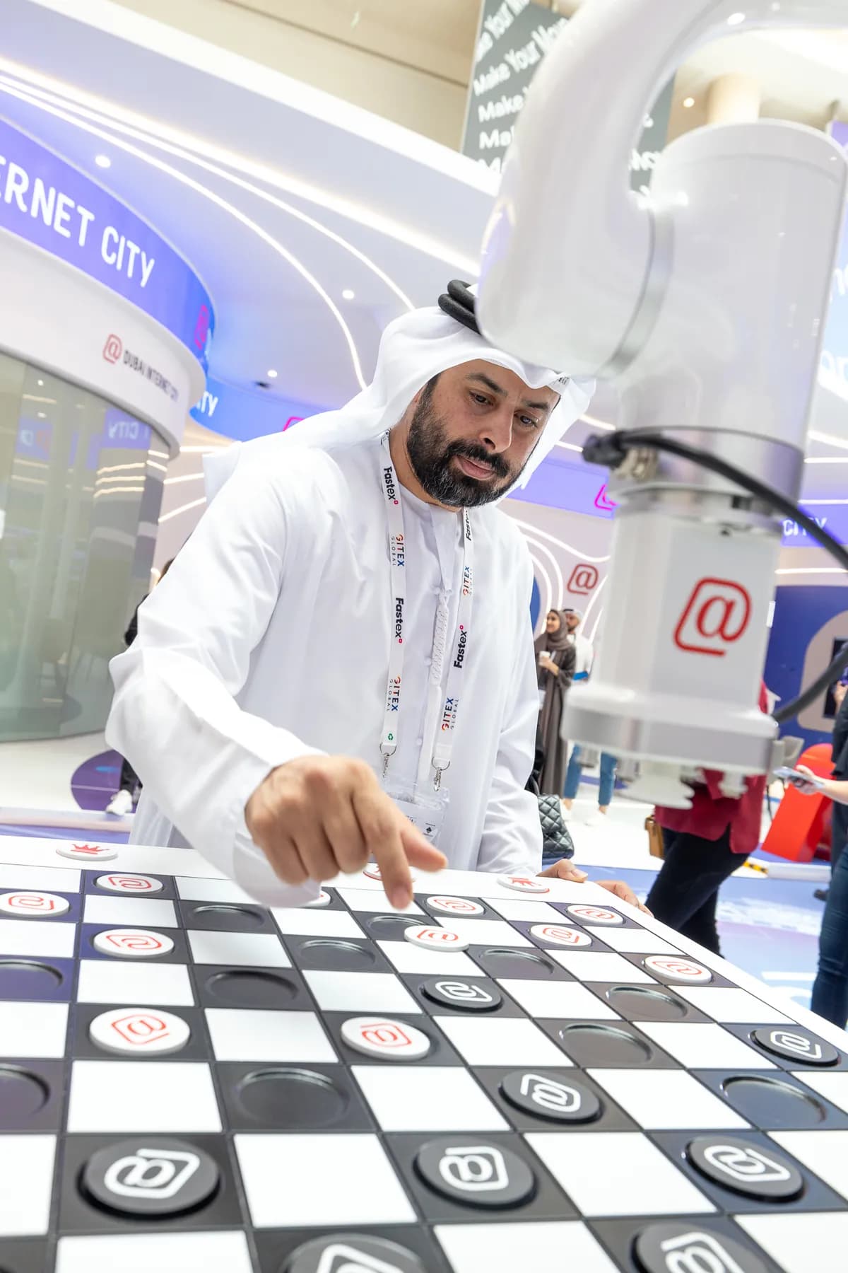 GITEX x DIC 2.png_ssict_1200_1800