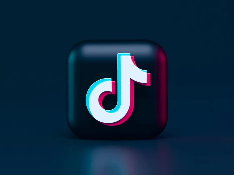 TikTok_cover_ssict_933_700