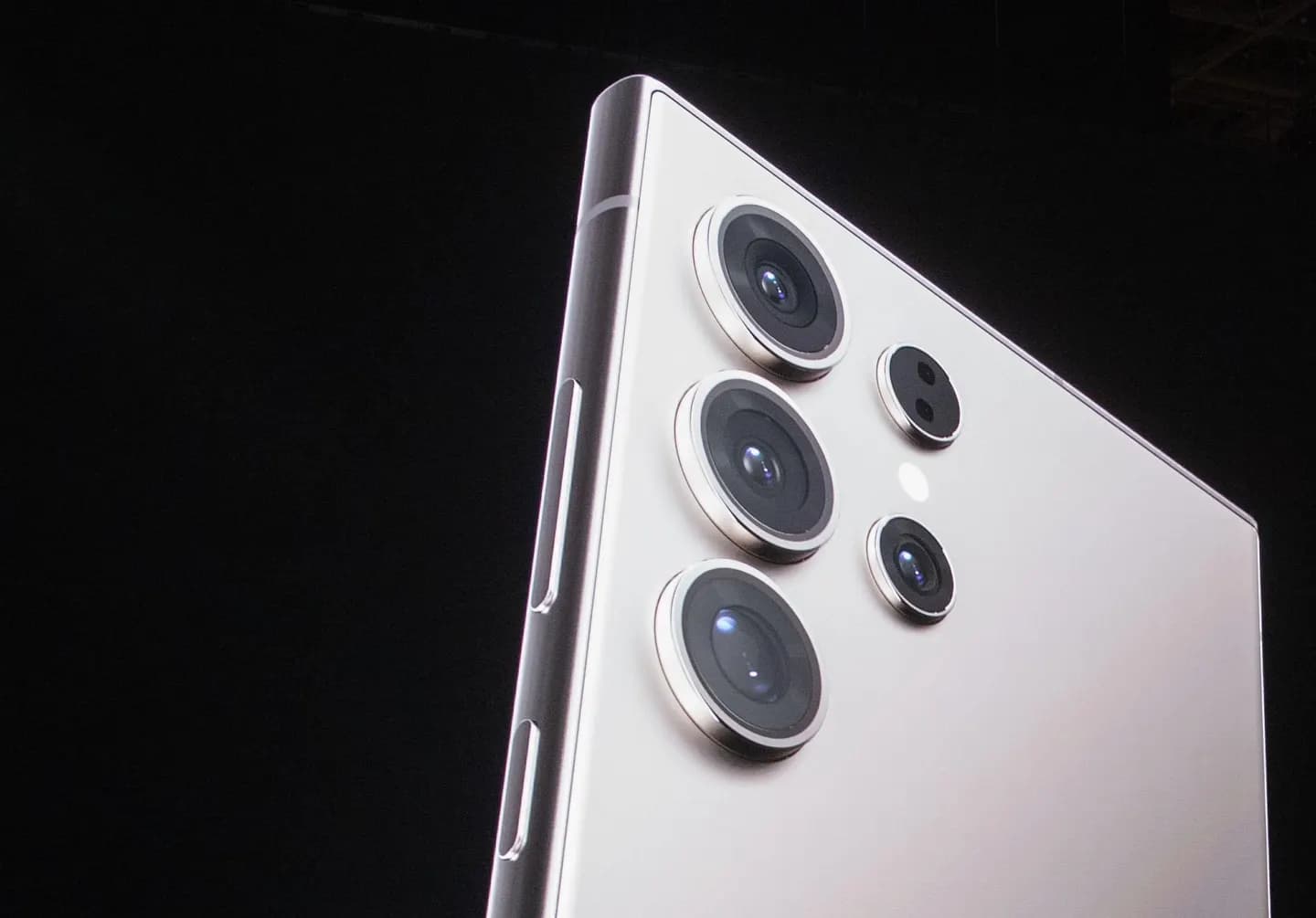 samsung S24.jpg