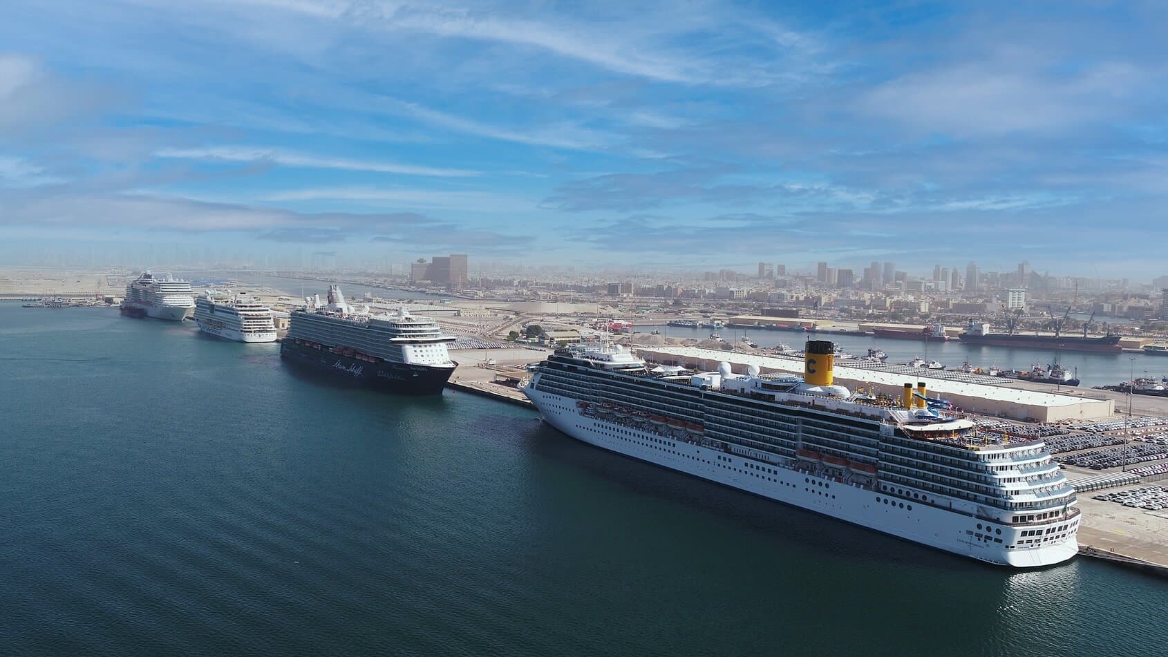 PR_MINA RASHID RETAINS ITS TITLE AS THE WORLD’S LEADING CRUISE PORT AT THE WORLD TRAVEL AWARDS 2020-1