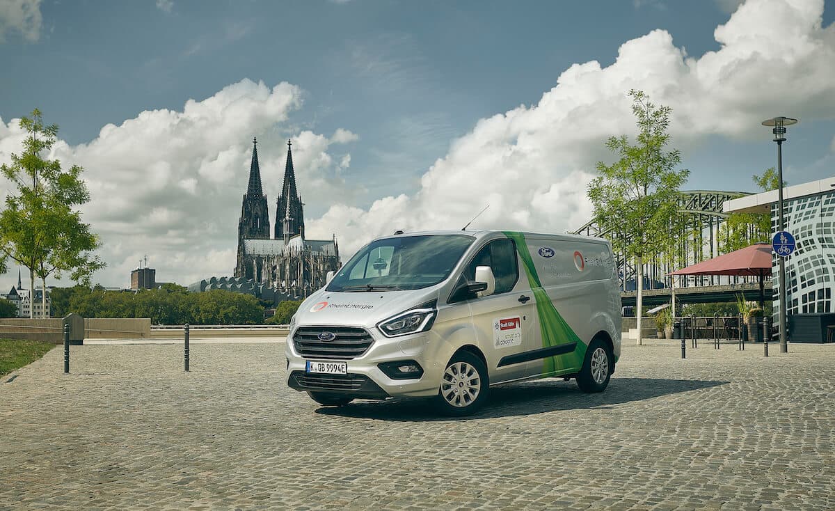 Blockchain, Dynamic Geofencing And Plug-In Hybrid Vans Can Help Improve Urban Air Quality