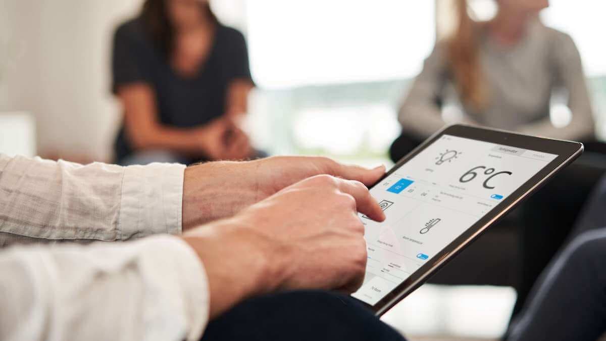 Smart home tablet_web -2