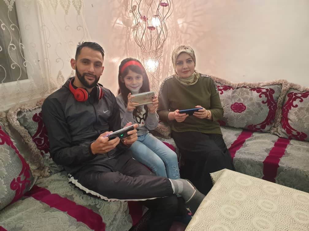 أسرة جزائرية تشارك تجربتها المميزة مع فري فاير
