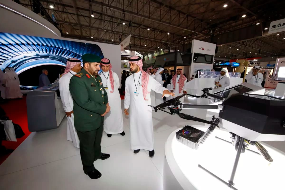 رواد قطاع الطيران يناقشون الأفاق المستقبلية خلال مؤتمرات معرض دبي للطيران 1