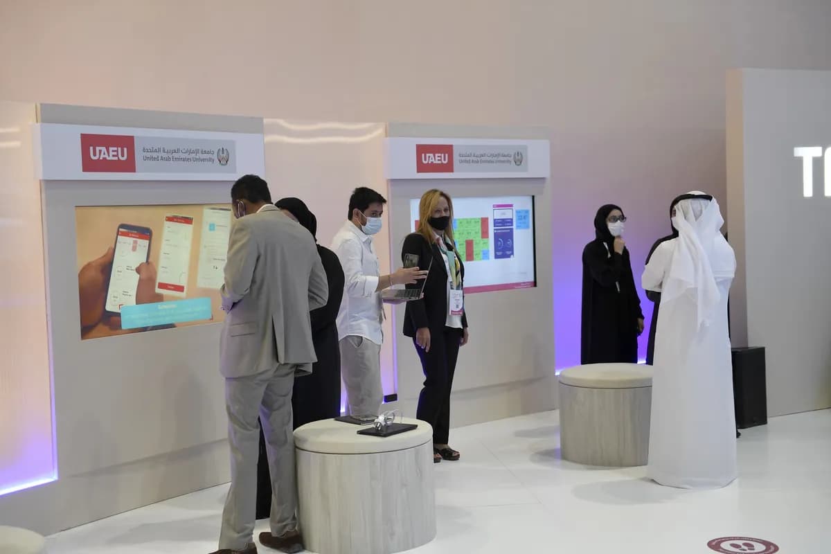 جامعة الإمارات تستعرض أحدث التقنيات والابتكارات لطلبتها في جيتكس 1_ssict_1200_800