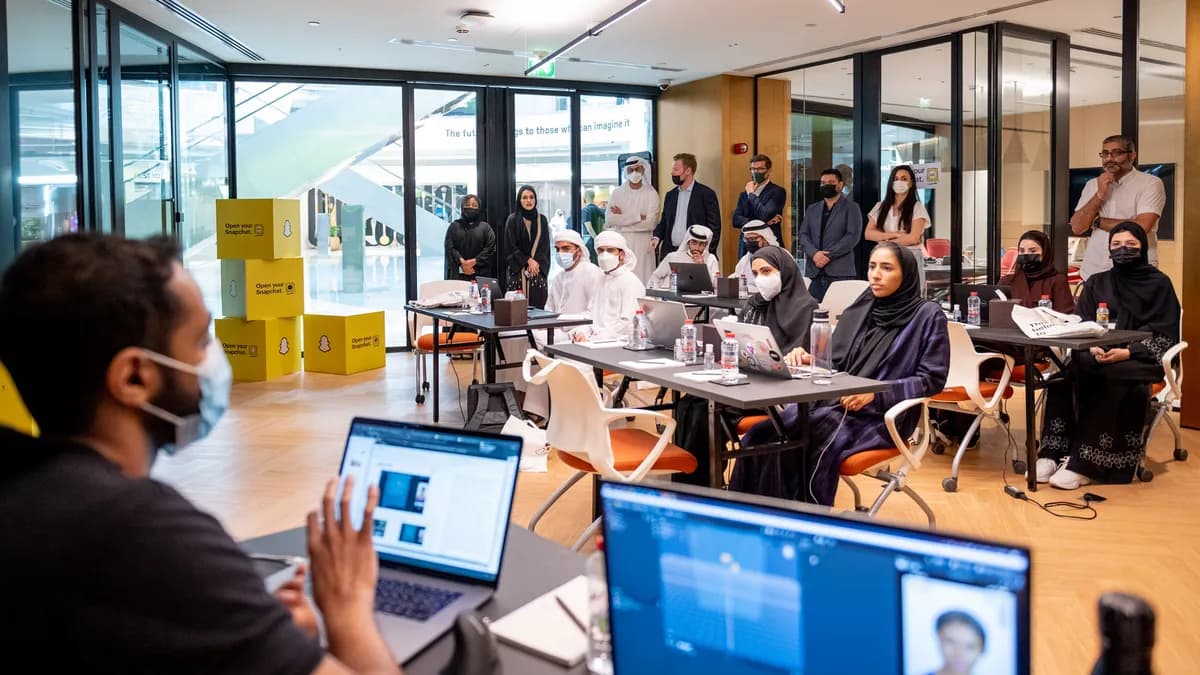 البرنامج الوطني للمبرمجين وشركة سناب يمكنان الطلاب من توظيف الواقع المعزز في رسم رؤاهم لمستقبل دولة الإمارات (2)_ssict_1200_675