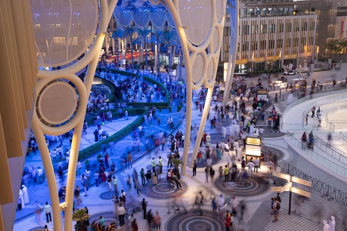 Large crowds visit Al Wasl Plaza_ssict_1200_800