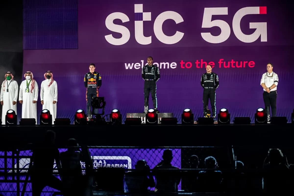 ارتفاع قياسي لحركة الانترنت بنسبة 740% والصوتية 800% في جائزة STC الكبرى للفورمولا1 و67% من الحضور من أوروبا وامريكا واليابان 1_ssict_1200_801