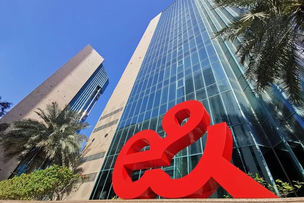 تحالف يضم رؤية الإمارات التابعة لمجموعة e&، والقابضة (ADQ) يستحوذ على حصة الأغلبية في ستارزبلاي أرابيا_ssict_1024_683