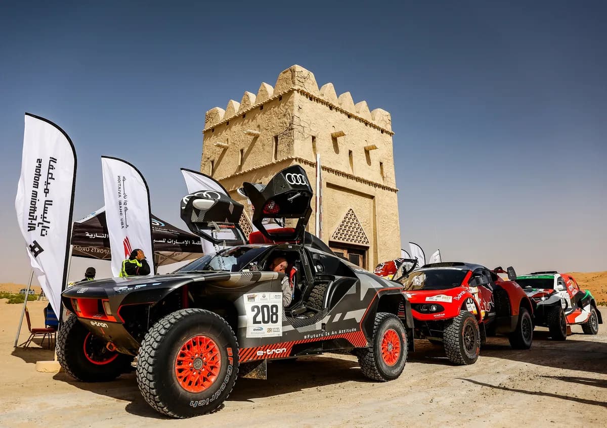 صورة 3 - Audi RS Q e-tron_ssict_1200_847