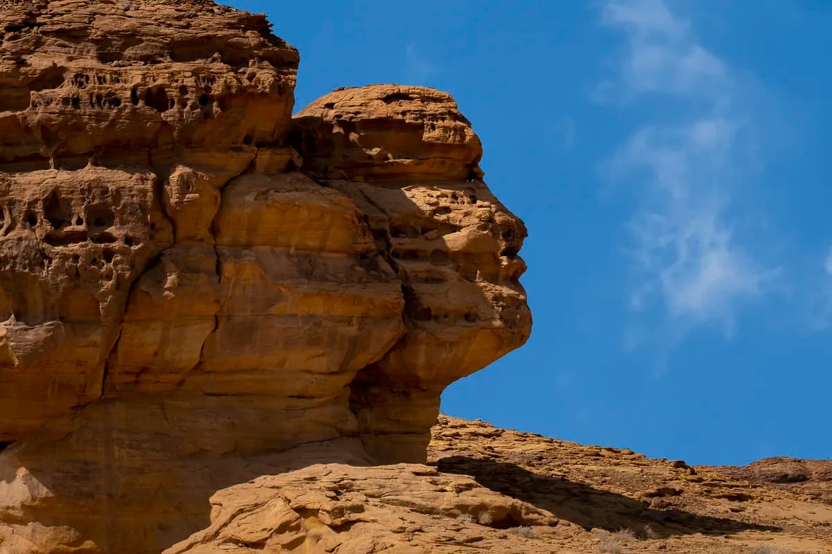 Face Rock @Omar Alnahdi_ssict_1200_800