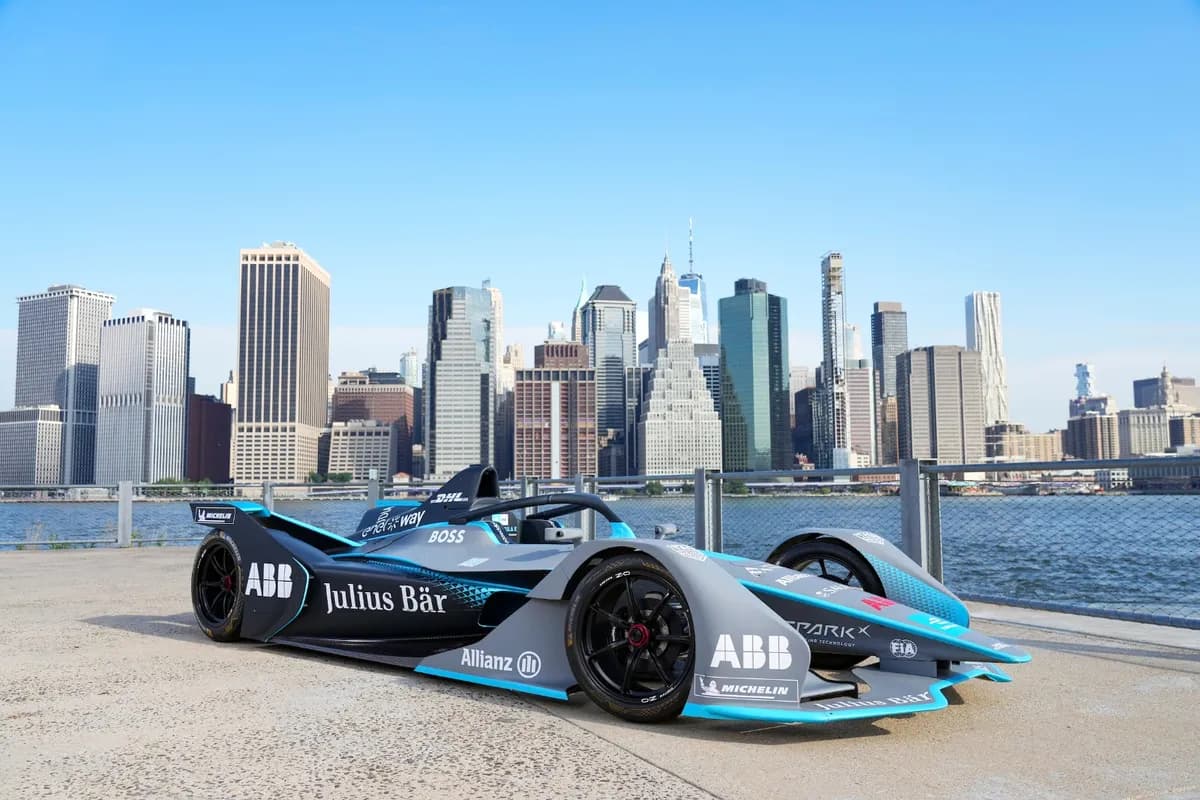 Gen 2 Display Car against NYC Skyline_ssict_1200_800