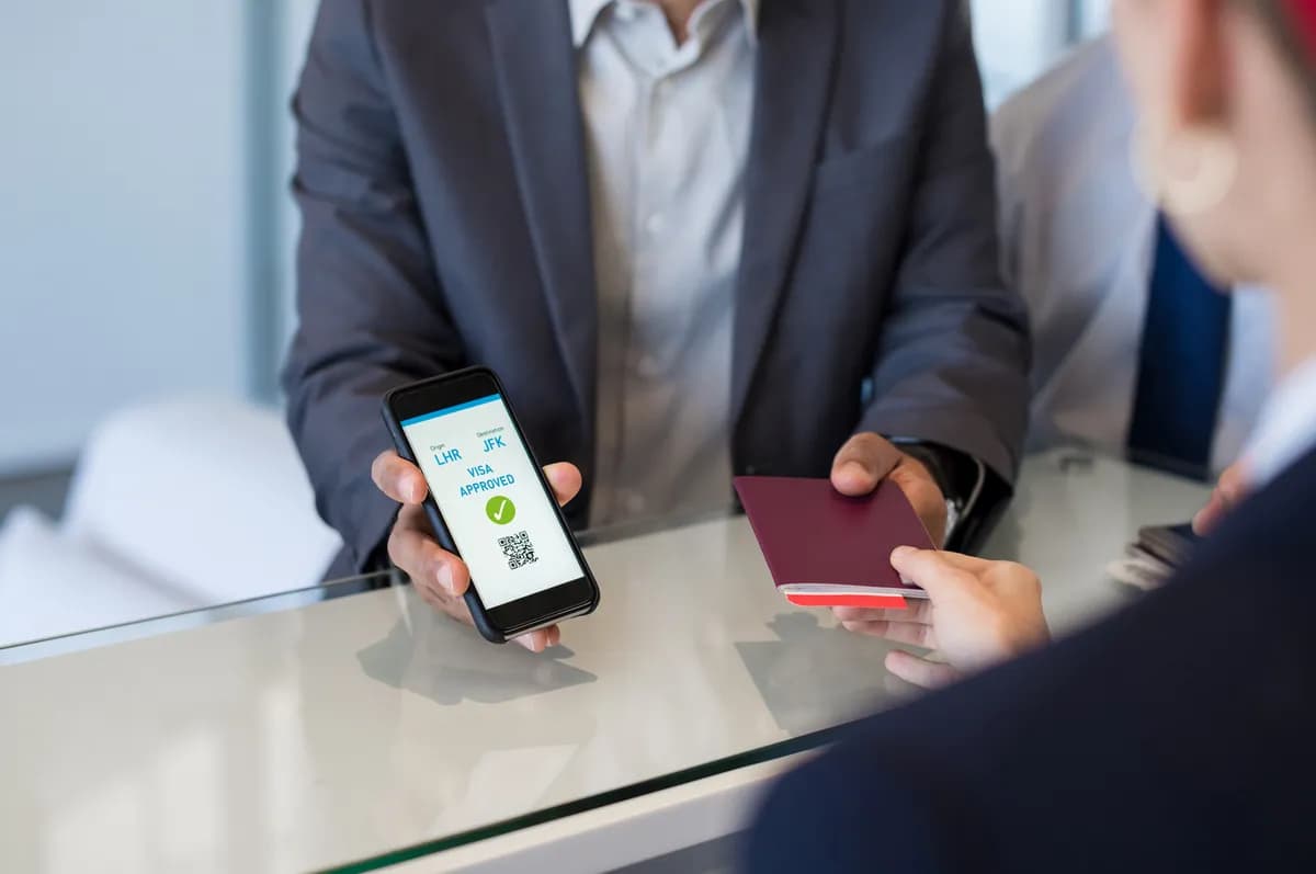 RSMan showing electronic flight ticket iStock-842865122 v5_ssict_1200_797