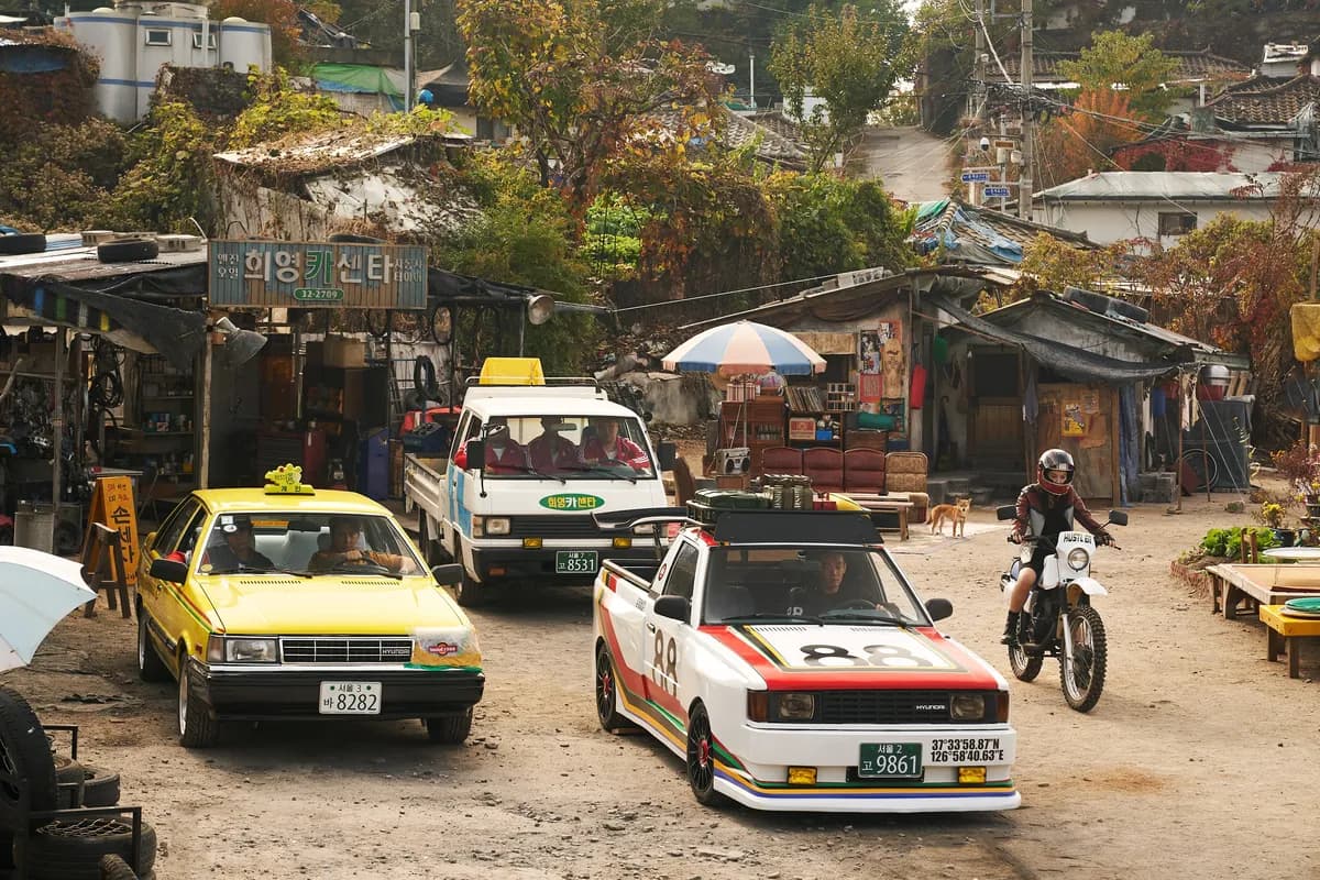 Image 1_Pony pick-up, Stellar sedan, Porter light truck in 'Seoul Vibe' (provided by Netflix)-min_ssict_1200_800