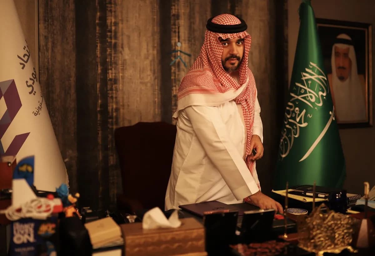 فيصل بن بندر بن سلطان يشارك في مبادرة مستقبل الاستثمار بالرياض_ssict_1200_819