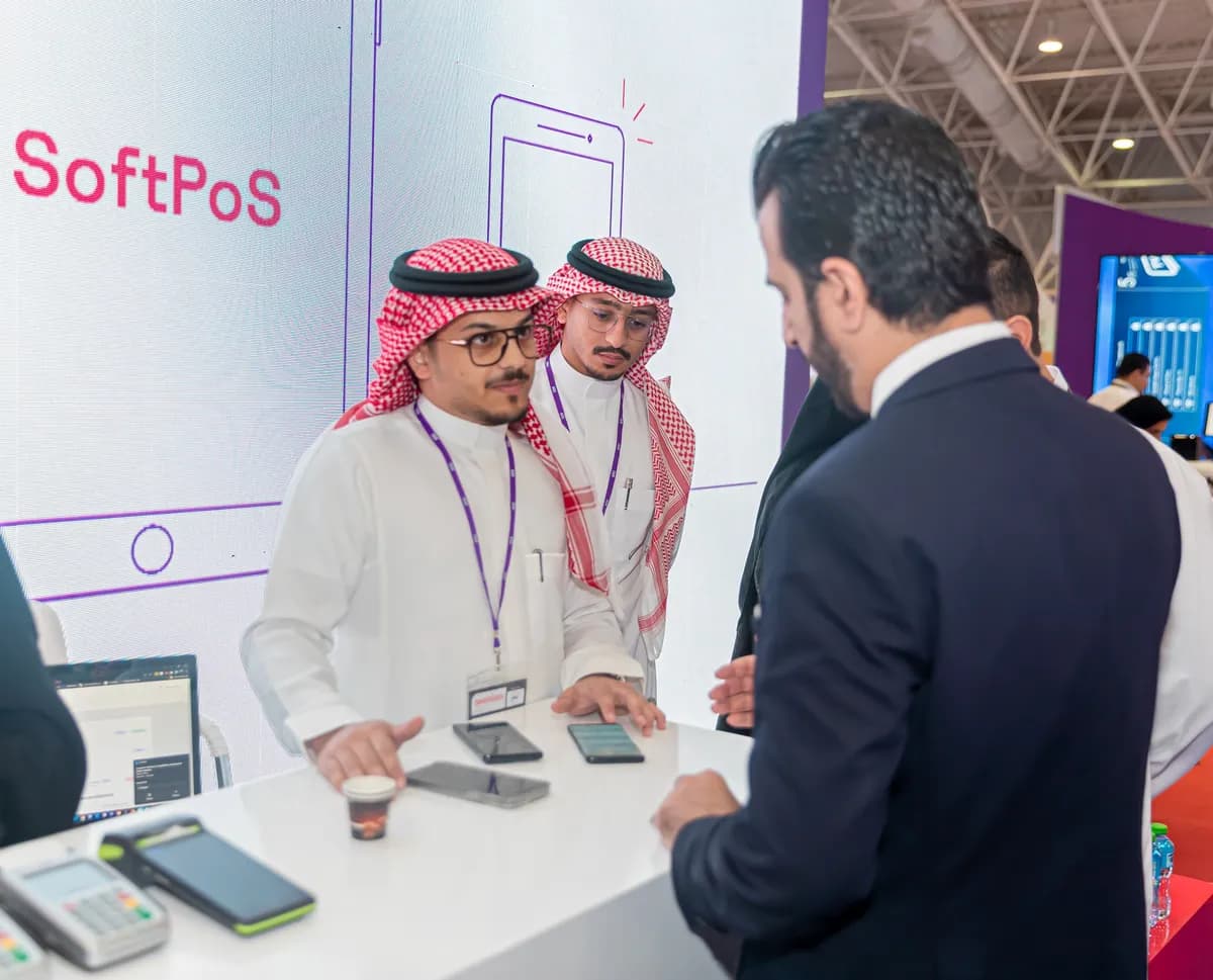 مجموعة stc تستعرض أحدث الابتكارات الرقمية وتوقع عدد من الاتفاقيات 4_ssict_1200_969