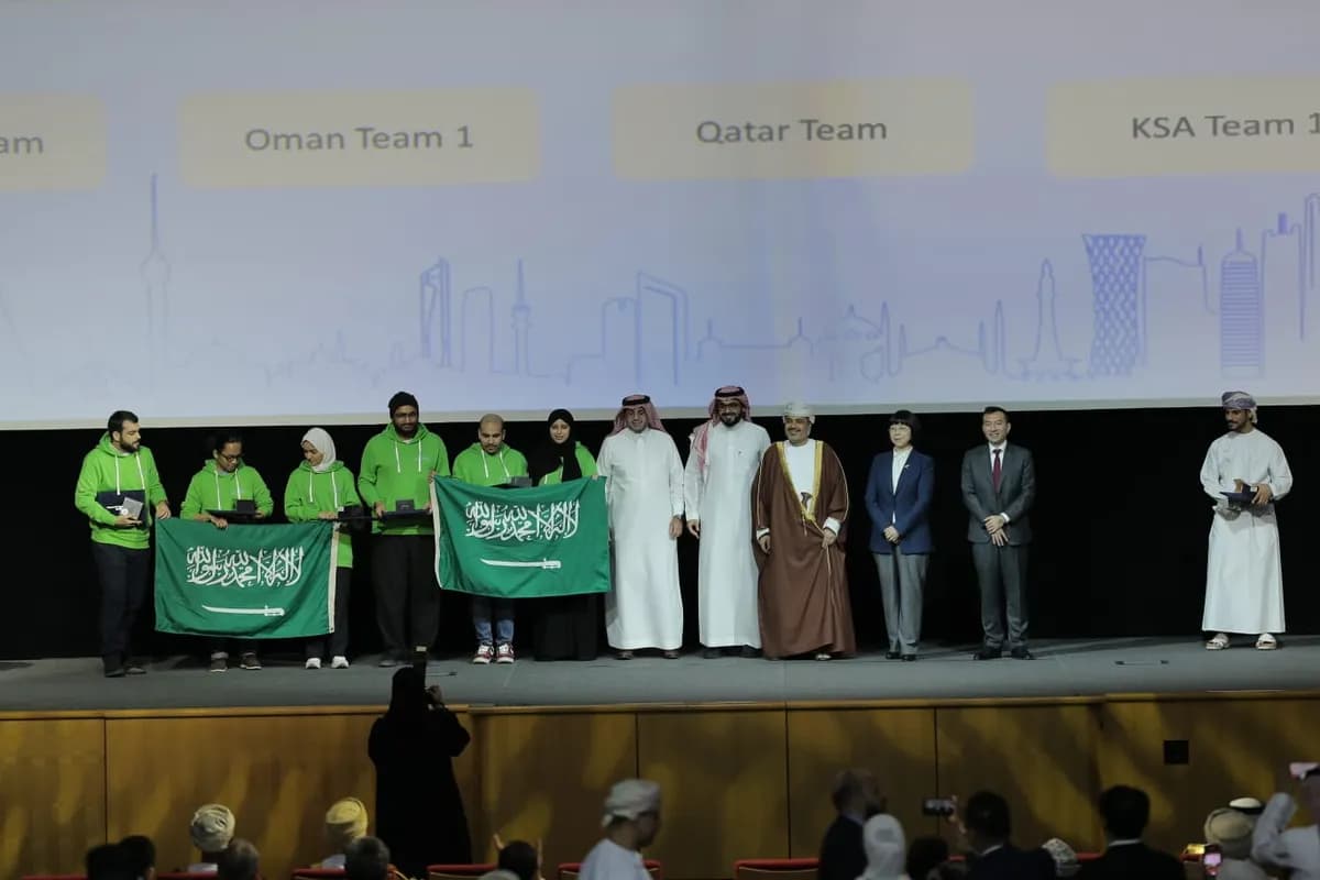 طلاب سعوديون يحصدون جائزة الأداء المتميز خلال النهائيات الإقليمية لمسابقة هواوي لتقنية المعلومات والاتصالات في الشرق الأوسط 2022 _ssi