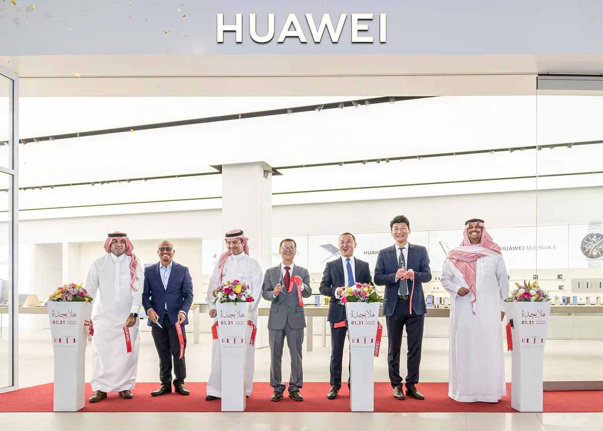 افتتاح HUAWEI STORE JEDDAH PARK_ssict_1200_858
