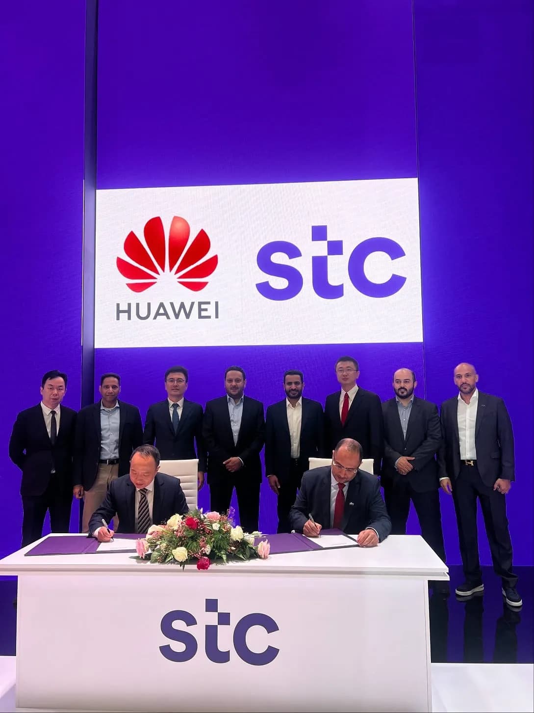 stc وهواوي تعلنان إطلاق مشروع مشترك لتطوير البنية التحتية الأساسية لشبكات الاتصال بالاعتماد على تطبيقات السحابة المتطورة _ssict_1089_1452