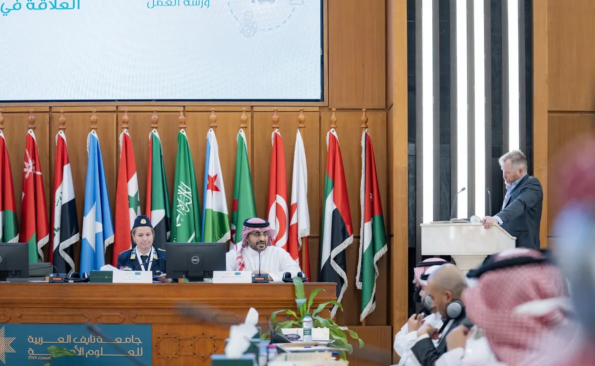 نجم تشارك في ورشة السلامة المرورية بجامعة نايف العربية للعلوم الأمنية2_ssict_1200_739
