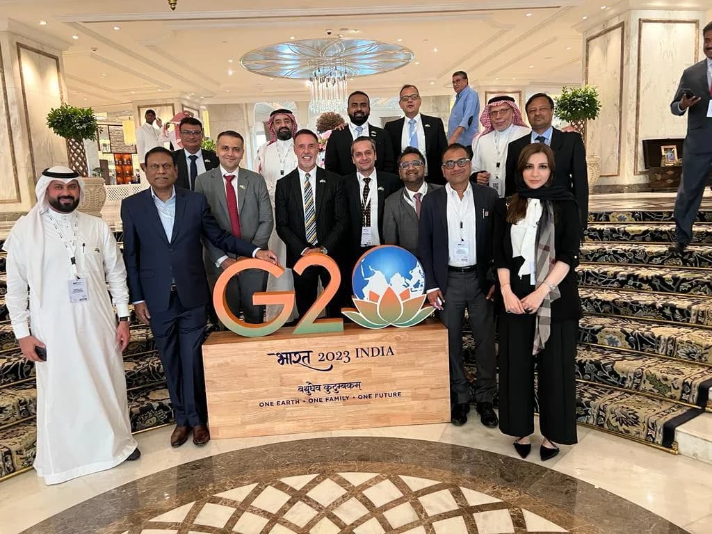 استثمار قيمته 700 مليون دولار في محطات الوقود وشحن السيارات الكهربائية وخدمات صيانة المحركات _ssict_1024_768