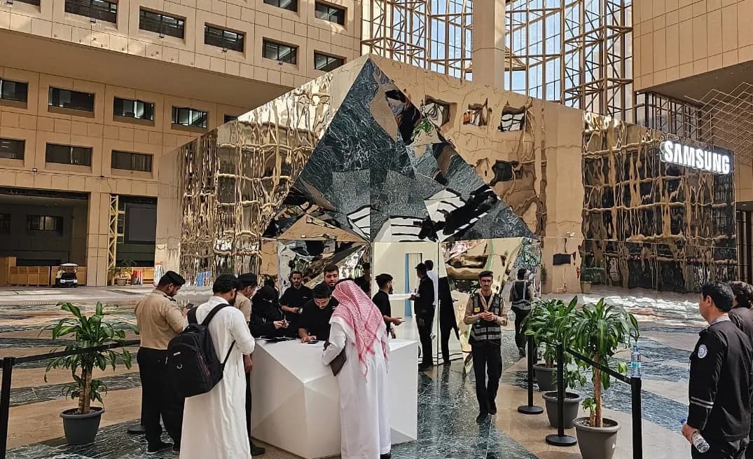 سامسونج السعودية للإلكترونيات تقيم فعالية نادي سامسونج في جامعة الملك سعود1_ssict_1075_655