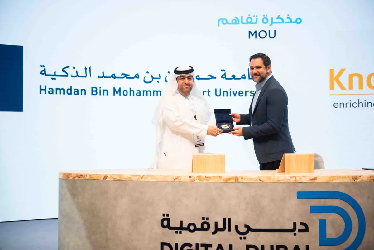 جامعة حمدان بن محمد الذكية تبرم شراكةً استراتيجية مع نوليدج إي لتعزيز الابتكار في التعلُّم الذكي_ssict_1200_801