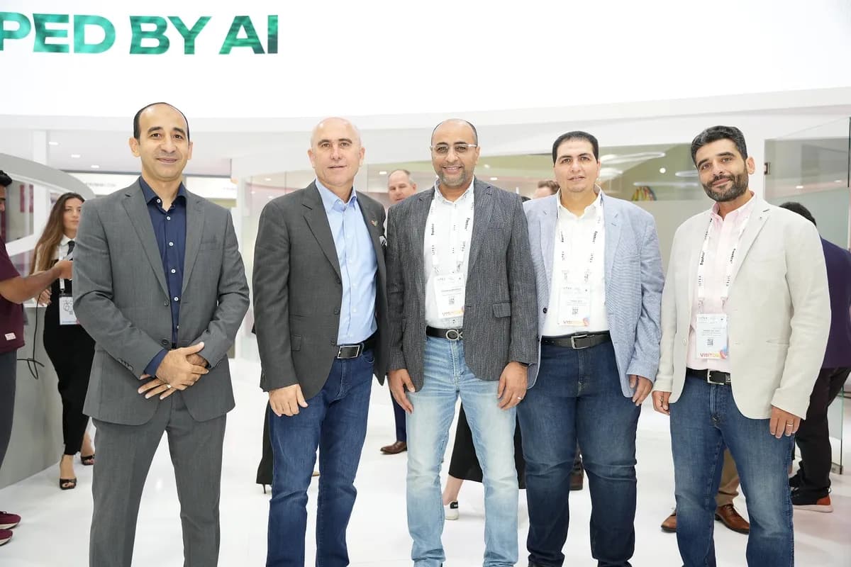 AvayaSummitTeam_ssict_1200_800