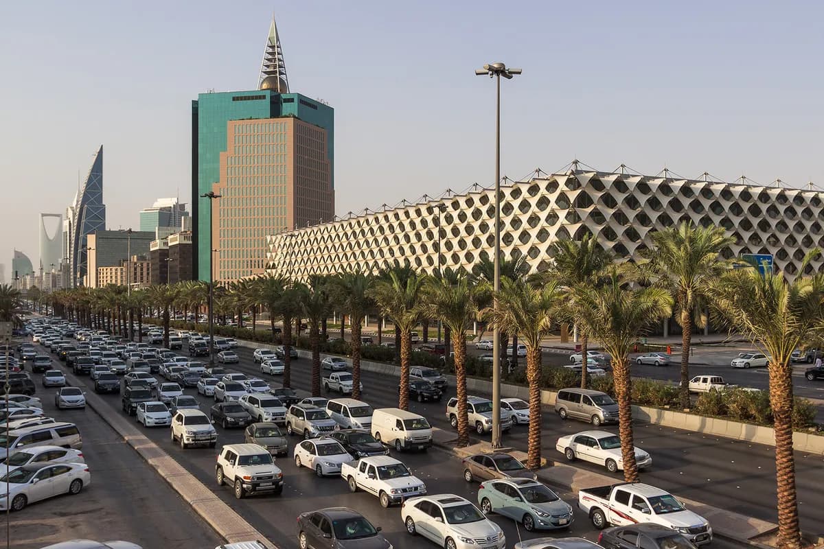traffic-king-fahd-road-riyadh_ssict_1200_800