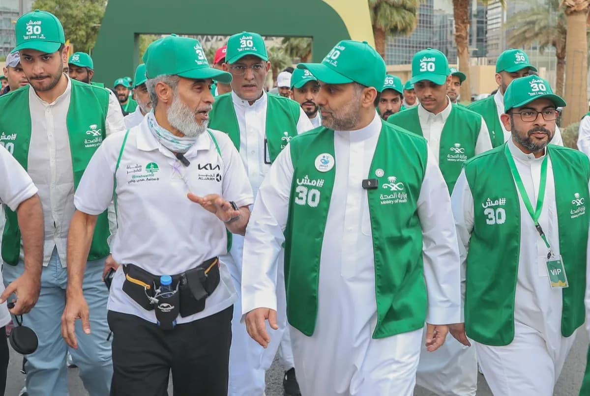 آلاف السعوديون يمشون لنصف ساعة يوميا ضمن مبادرة #امش302_ssict_1200_806