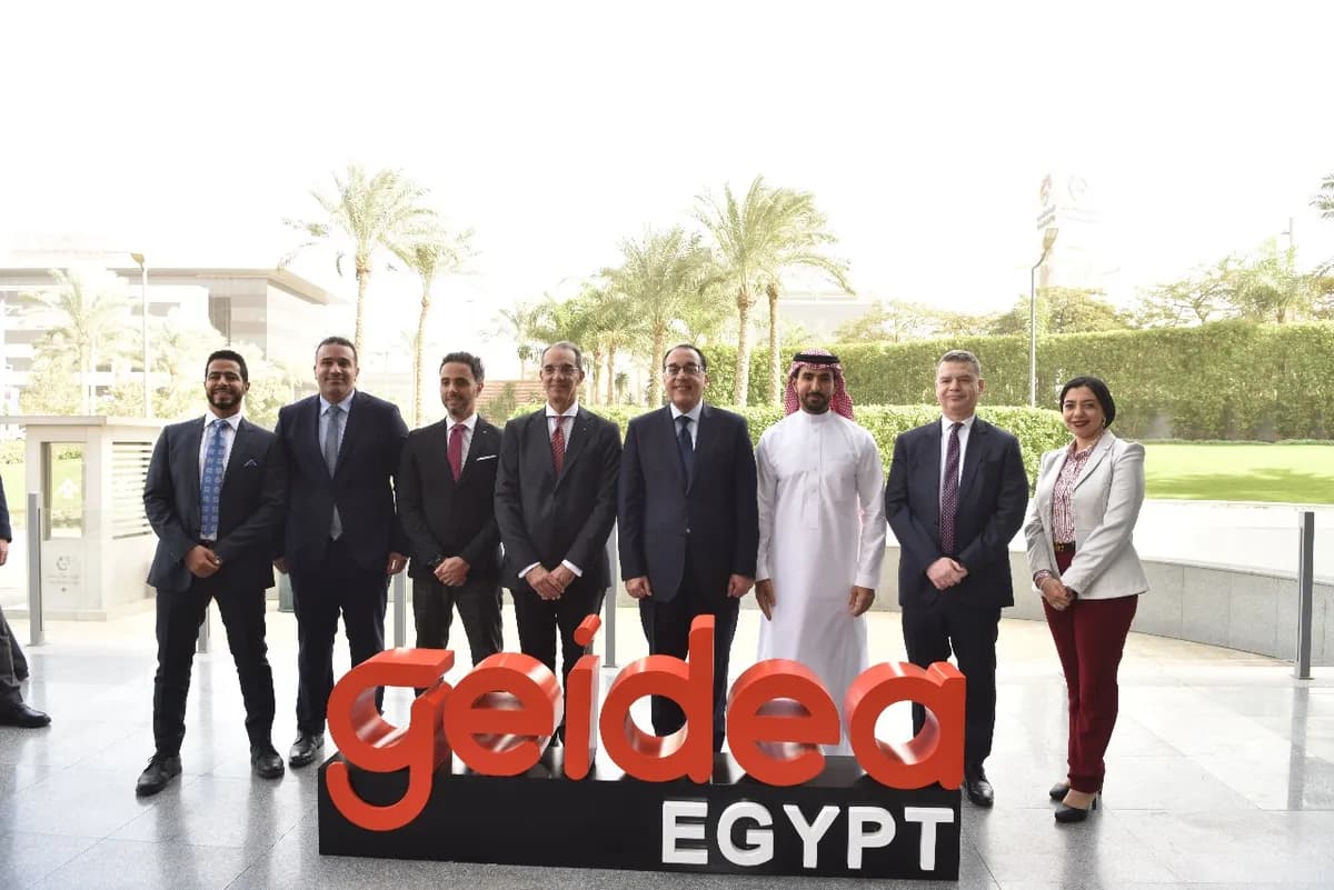 رئيس مجلس إدارة جيديا يستقبل رئيس مجلس الوزراء المصري بمكاتب المجموعة في القاهرة3_ssict_1200_801