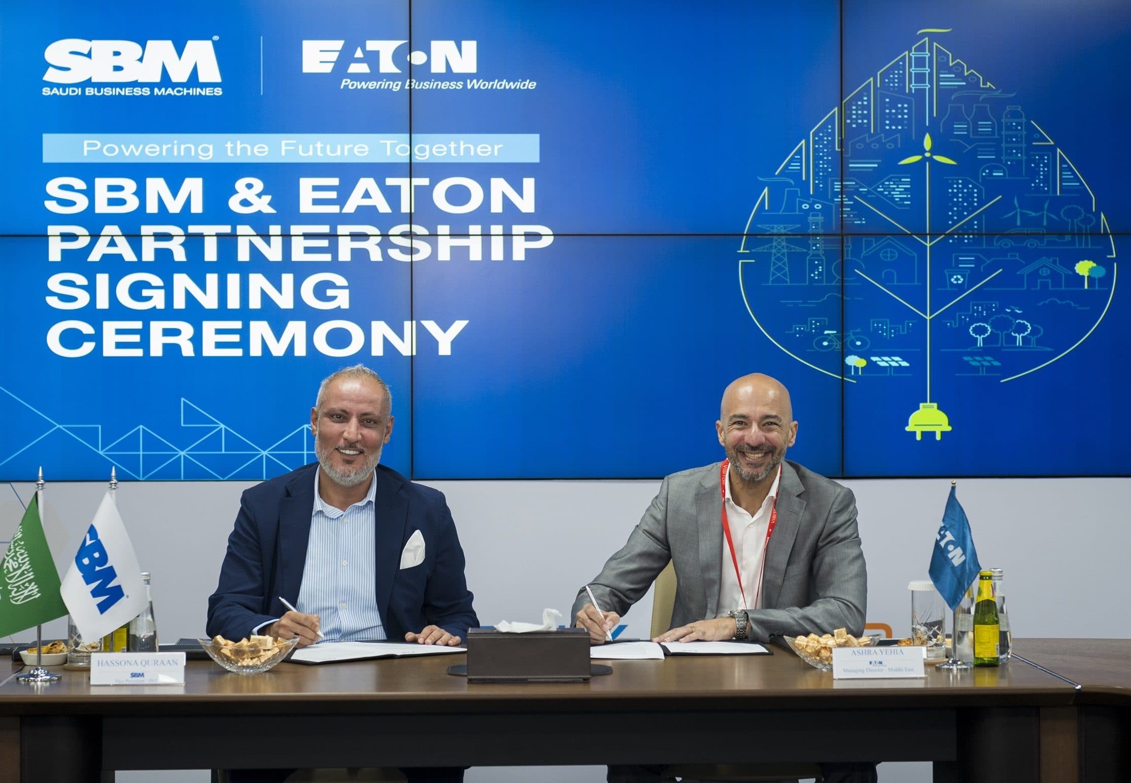 Hassona Al Quraan (left) - Saudi Business Machine and Ashraf Yehia (right) - Eaton Middle East