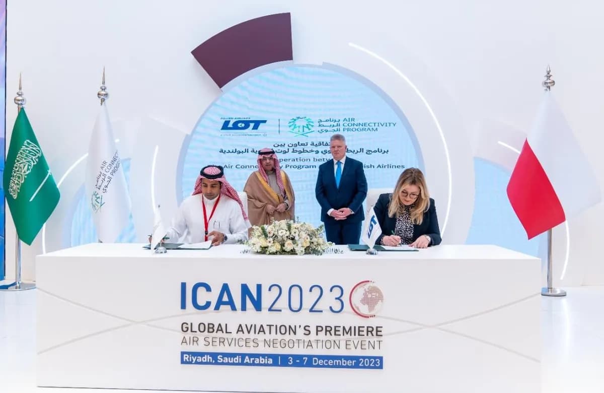 برنامج الربط الجوي وخطوط لوت الجوية البولندية يطلقان رحلات مباشرة من وارسو إلى الرياض2_ssict_1200_780