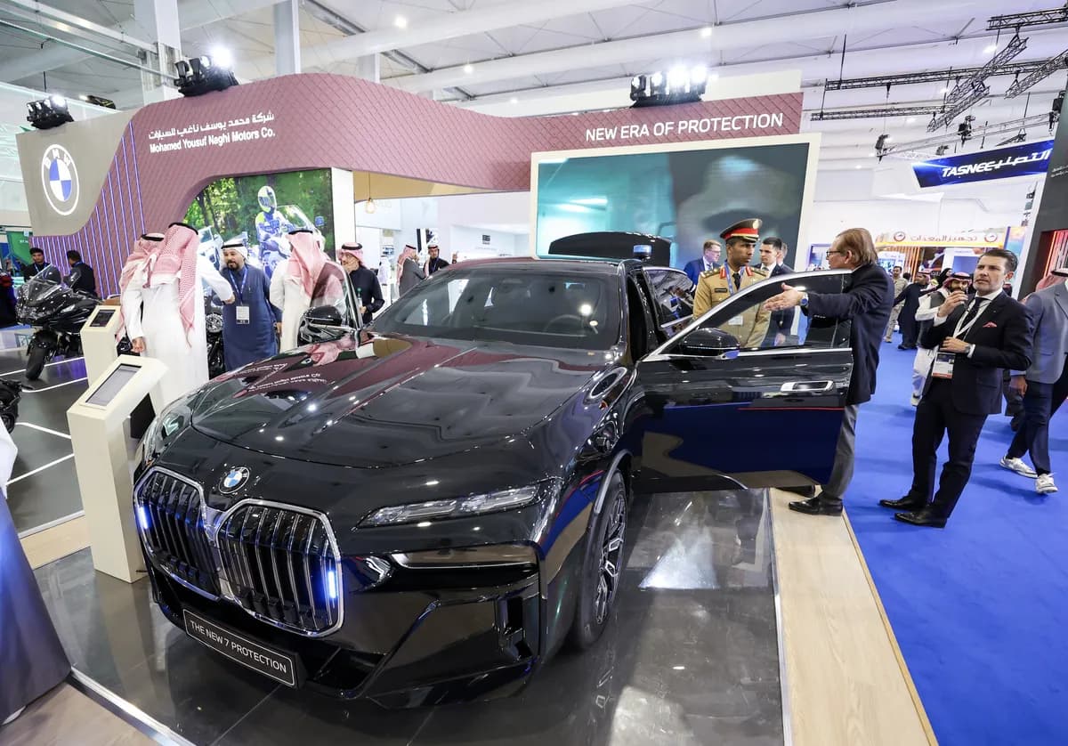 سيارات الحماية المدنية الرائدة من BMW تتألّق في معرض الدفاع العالمي 20242_ssict_1200_838