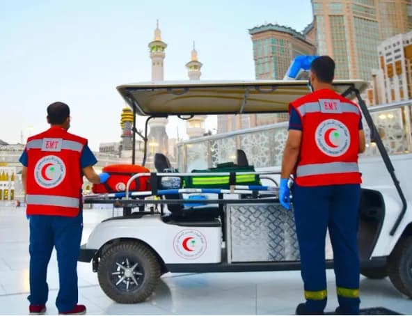 الهلال الأحمر ينقذ معتمرًا بنجلاديشيًا من موت محقق في الحرم المكي1_ssict_592_454
