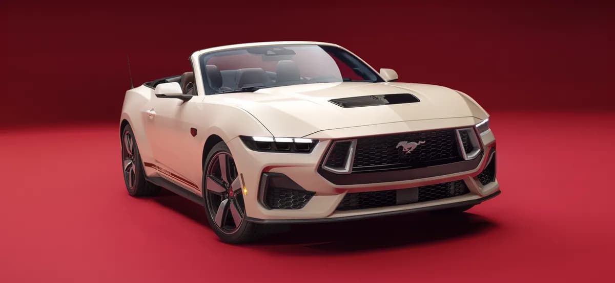 2025 Mustang 60th Anniversary Package_01_ssict_1200_554