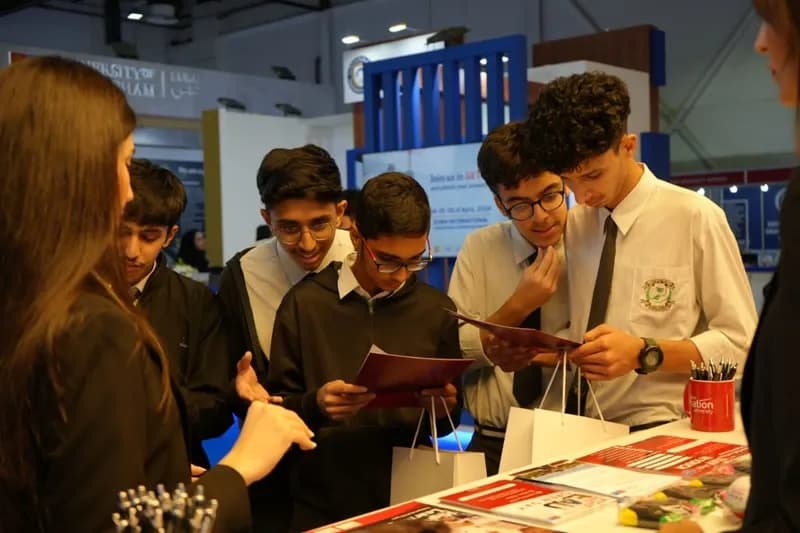 المعرض العالمي للتعليم والتدريب 2024 يفتح أبواب أبرز المؤسسات التعليمية الدولية أمام 15600 طالباً طموحاً_ssict_800_533