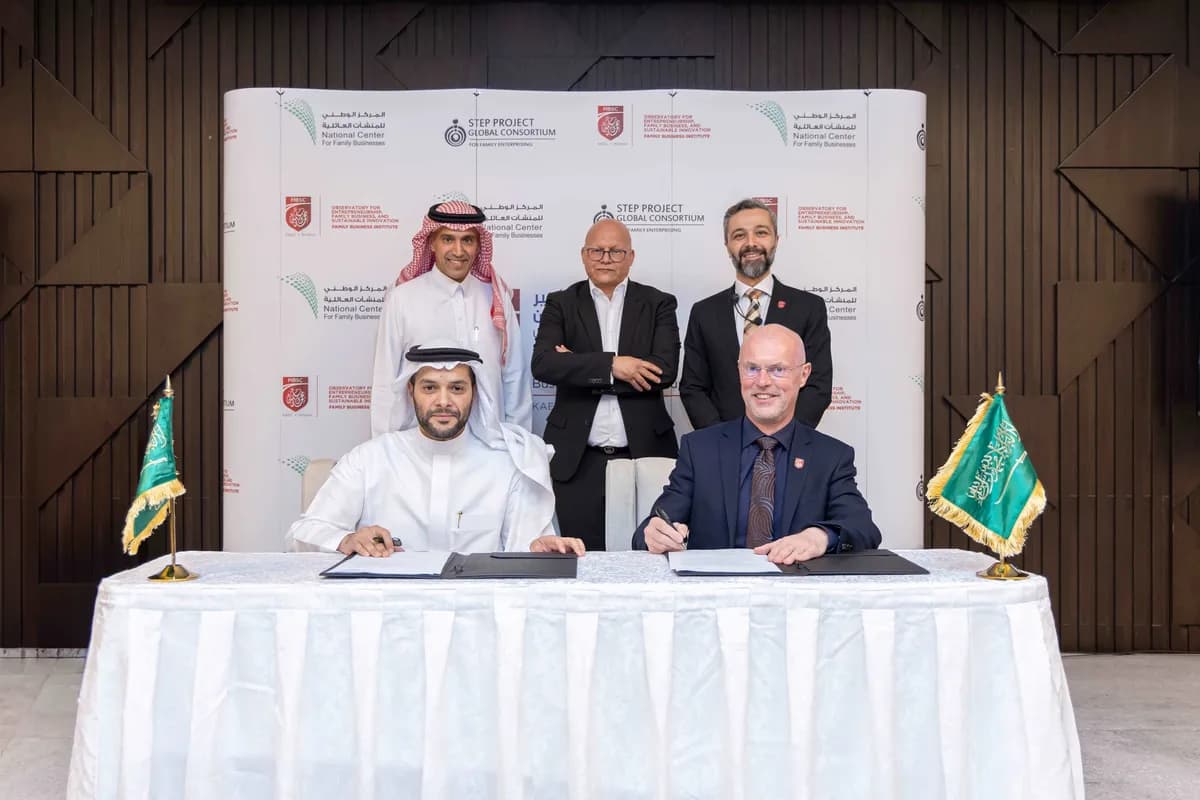 تعاون بين كلية الأمير محمد بن سلمان وشركاء محليين ودوليين لتطوير برامج تدريبية حول الشركات العائلية في المملكة_ssict_1200_800