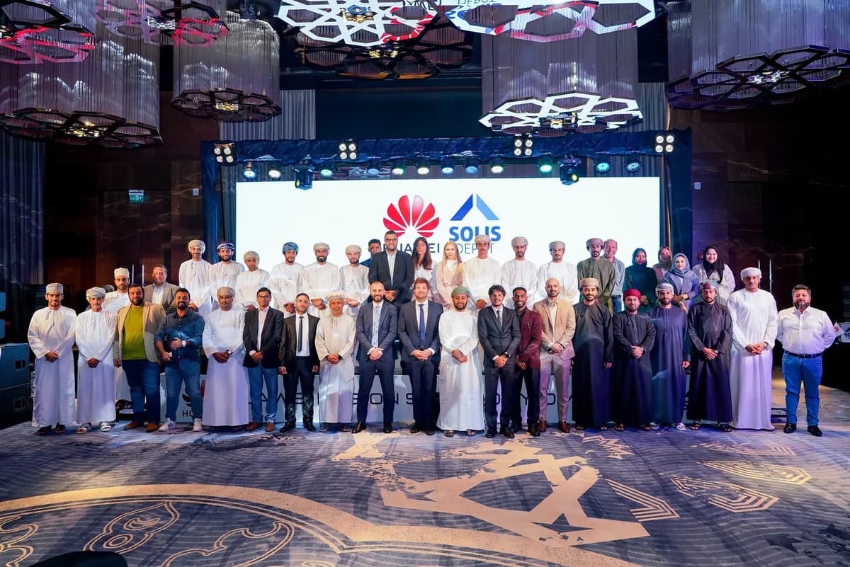 هواوي ديجيتال باور تستعرض تقنياتها المبتكرة للطاقة الشمسية في حدث فيوجن سولار بسلطنة عُمان_ssict_1200_801