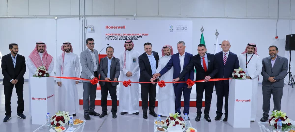 Dammam Factory Opening Ribbon Cutting_ssict_1200_539