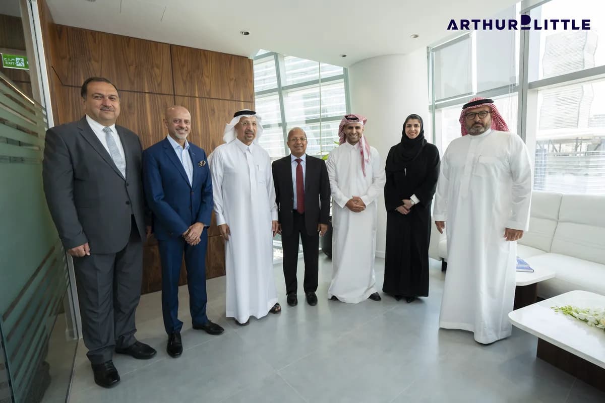 GroupPicture_Arthur D Little_ssict_1200_800