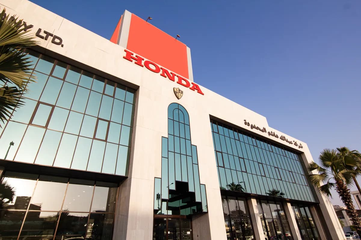 شركة عبدالله هاشم المحدودة تحقق المرتبة الثالثة في تصنيف أداء الوكلاء للنصف الأول من عام 2024_ssict_1200_800