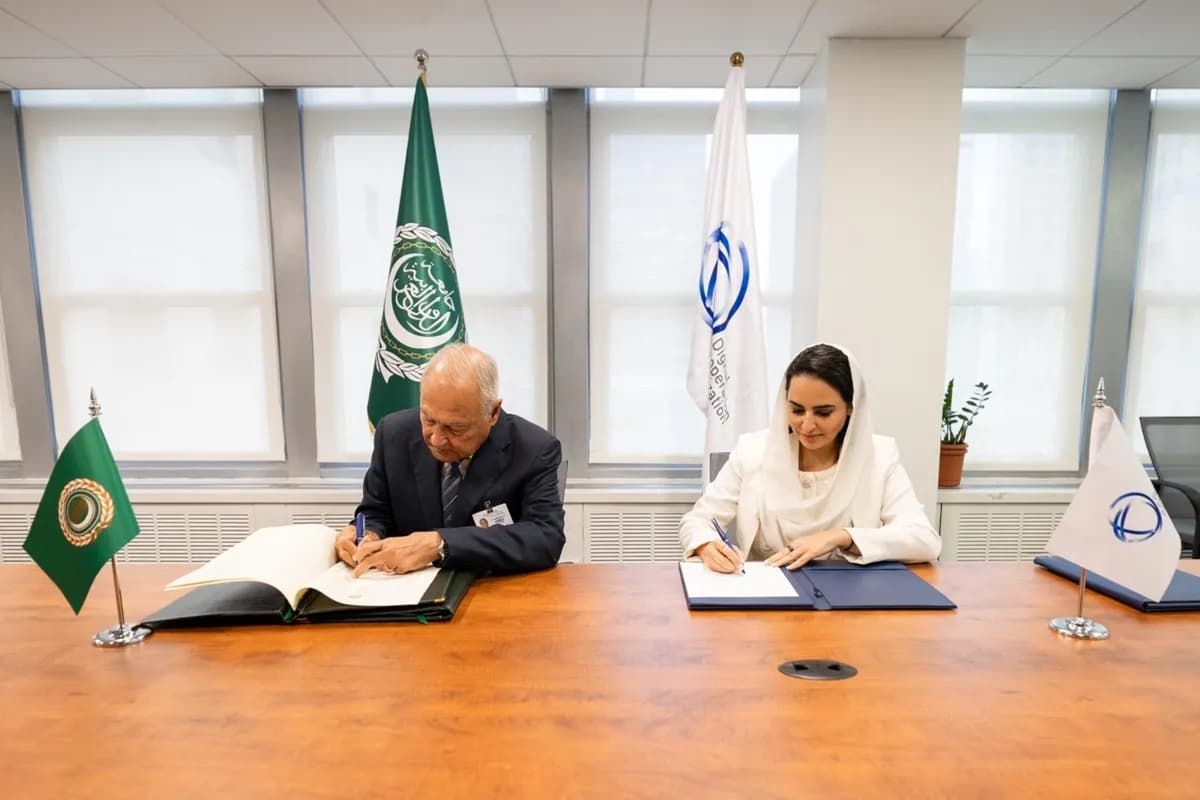 The Digital Cooperation Organization and the League of Arab States sign an MoU to accelerate digital transformation and economic development.jpg_ssict_1200_800