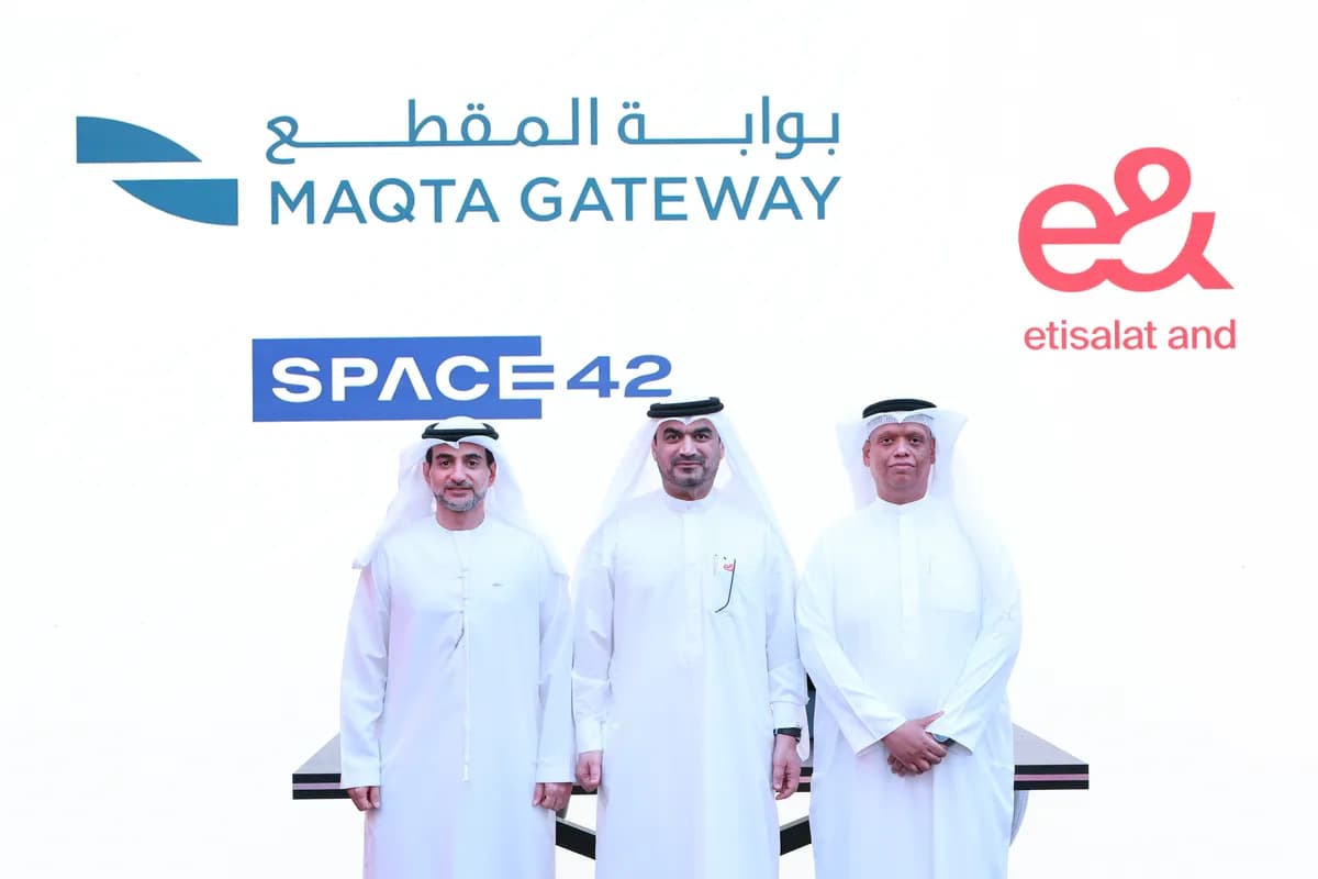 شراكة استراتيجية بين إي آند الإمارات وبوابة المقطع وسبيس 42 لدفع الابتكار التكنولوجي في قطاع النقل البحري_ssict_1200_800